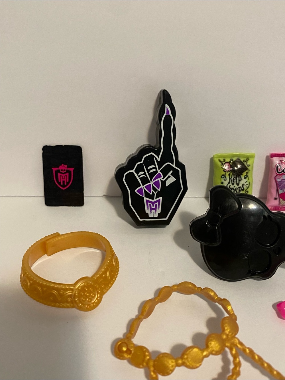 Monster High Doll Accessories Lot Toy - Picture 2 of 5